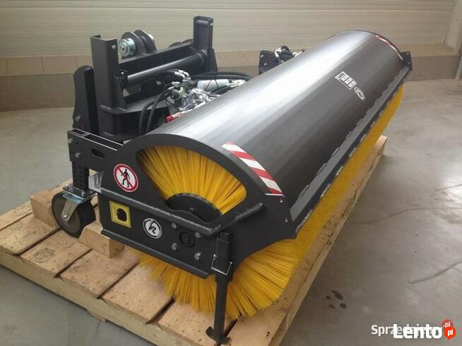 Odmiatarka hydrauliczna Kovaco do koparko-ładowarek