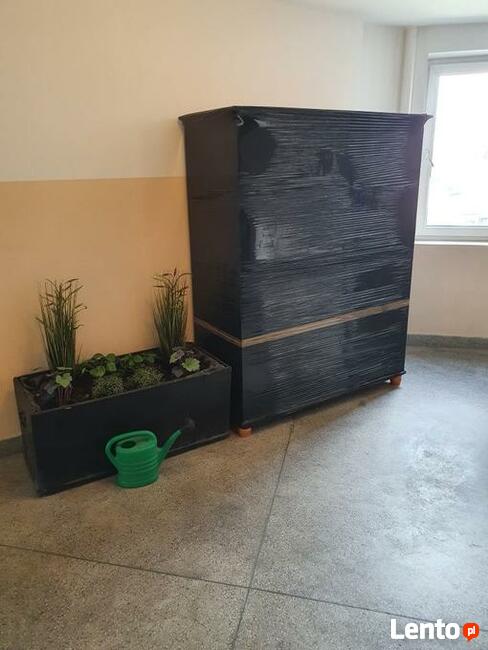 Tani Transport Przeprowadzki samochód z windą