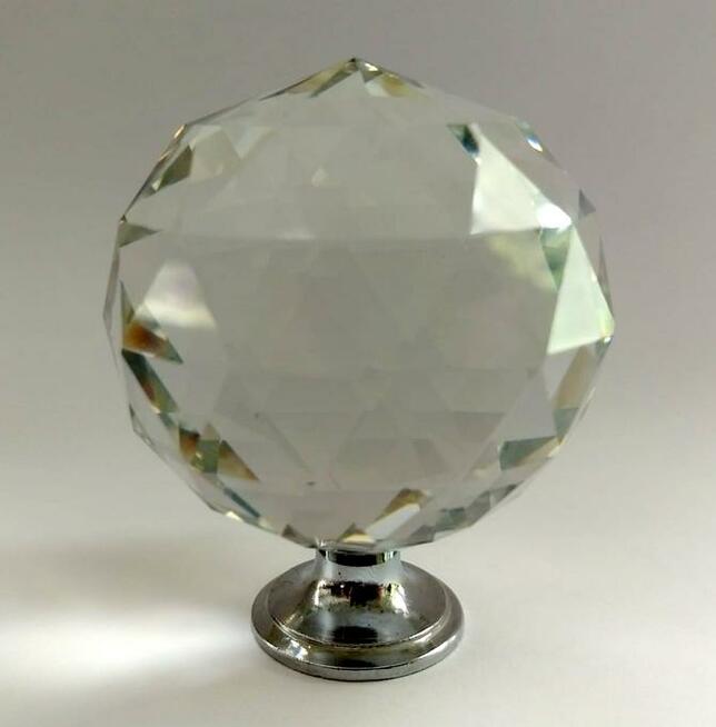 Uchwyt do mebli, gałka kryształowa- super kula 5 cm stopka c