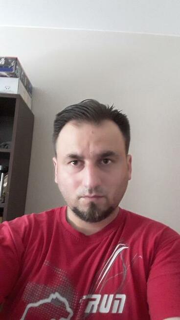 Mieszkajca w domu kobieta z trjk dzieci nie jest wacicielk posesji. Wynajmowaa dom od osoby niemieszkajcej w gminie Krzymw. Samotnie pokojowa manifestacja w paprotni - Gmina Krzymw