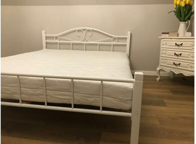 Łóżko metalowe +matrac+ochraniacz