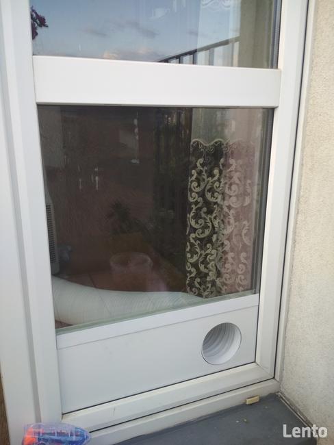 Przystosowanie okna do klimatyzatora wewnętrznego szklarz