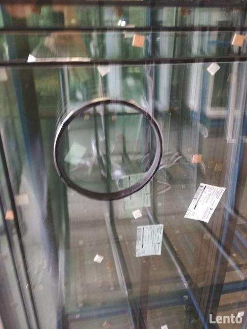 Przystosowanie okna do klimatyzatora wewnętrznego szklarz