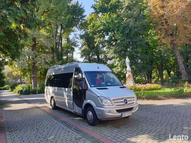 Wynajem busa Jaworzno przewóz osób Tychy busy Katowice