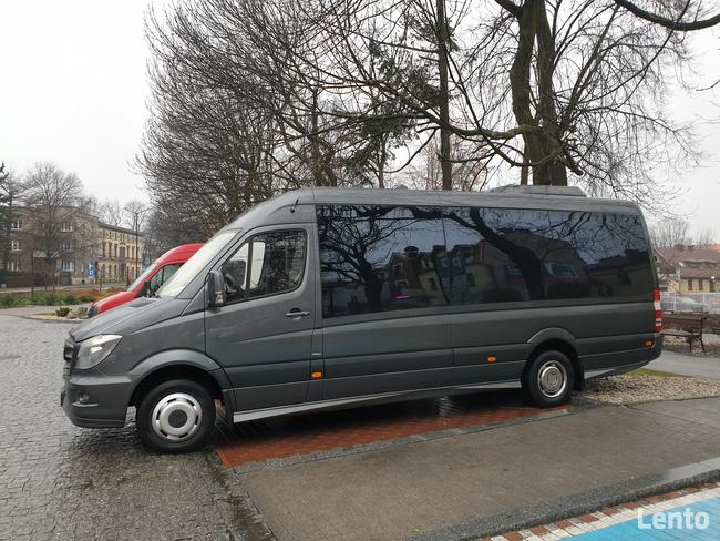 Wynajem busa Jaworzno przewóz osób Tychy busy Katowice
