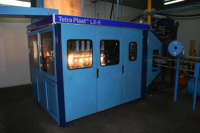 TETRAPAK LX-6 maszyna do wydmuchiwania butelek PET