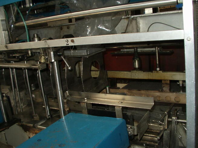 Automatyczna maszyna do owijania w folie termokurczliwą