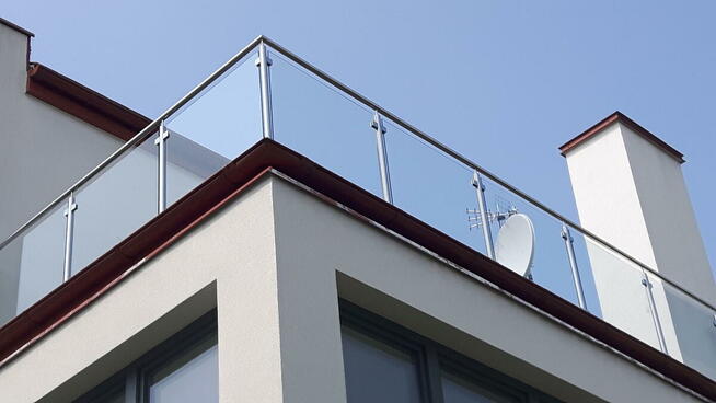 Balustrady ze stali nierdzewnej, szklane, balkony, schody