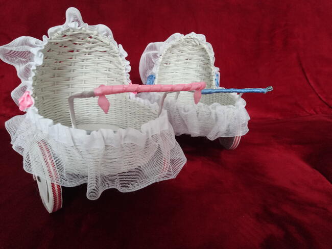 wózeczek z papierowej wikliny