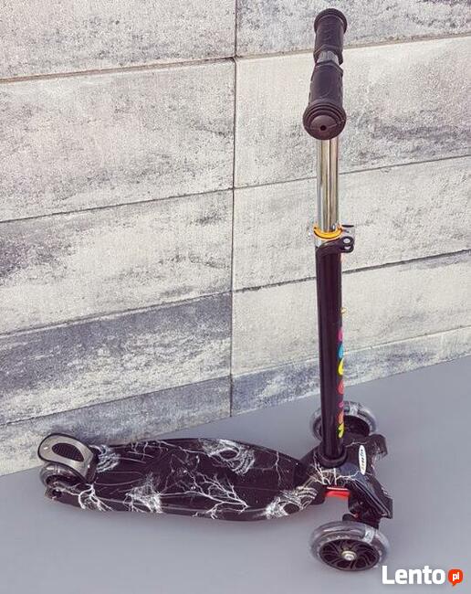 Trójkołowa hulajnoga Scooter 2037/2 świecące kółka