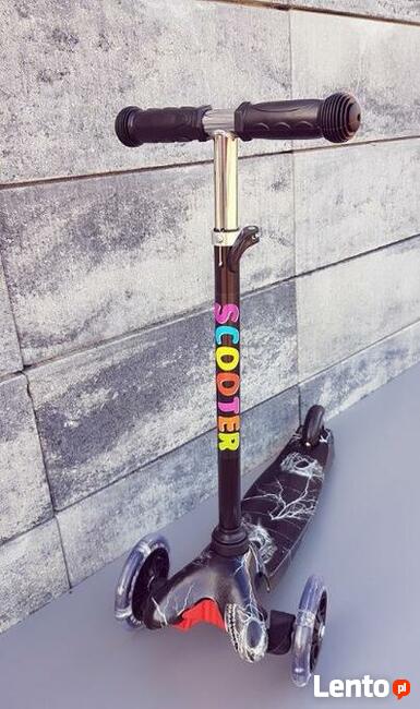 Trójkołowa hulajnoga Scooter 2037/2 świecące kółka