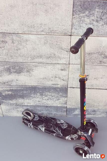 Trójkołowa hulajnoga Scooter 2037/2 świecące kółka