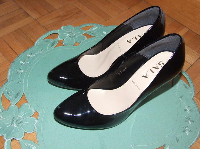 czółenka czarne lakier 36 / 37 rozm. nowe