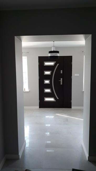 WYKOŃCZENIA WNĘTRZ + USŁUGI BRUKARSKIE