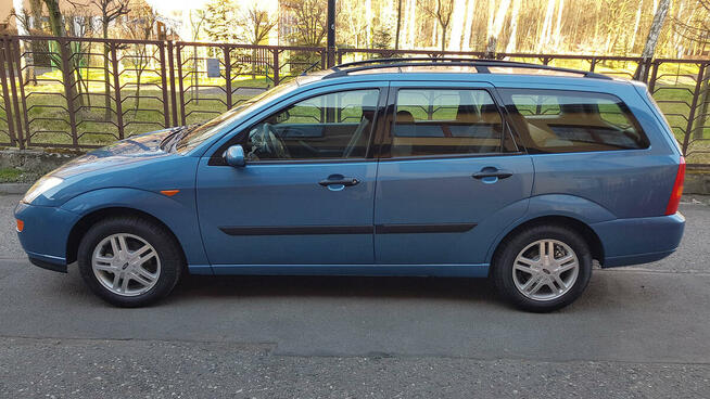 Archiwalne Ford Focus 1 6 Kat GHIA Pu tusk