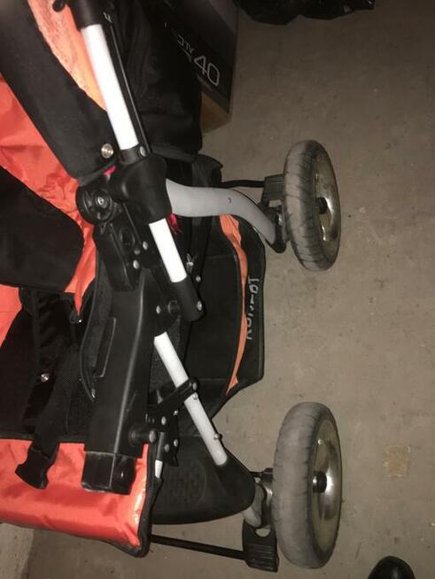Wozek trzy w jednym