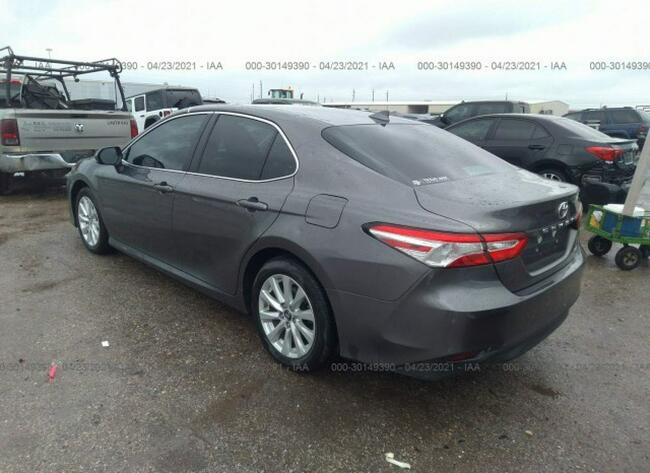 Toyota Camry 2019, 2.5L, po gradobiciu