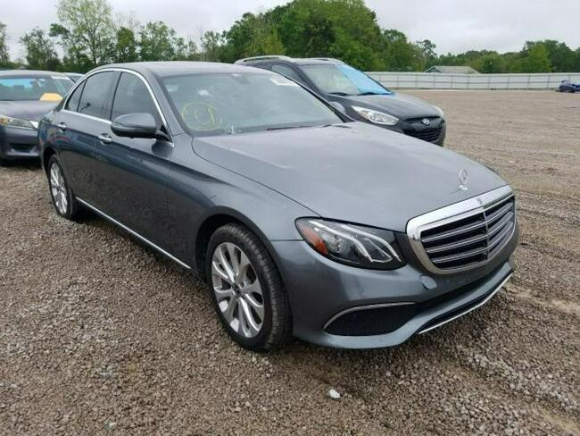 Mercedes E 300 2019, 2.0L, 4x4, po gradobiciu