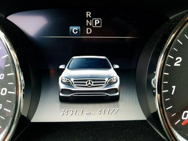 Mercedes E 300 2019, 2.0L, 4x4, po gradobiciu