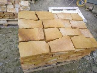 Kamień na ścieżki ścieżkowy cięty ogrodowy na schody