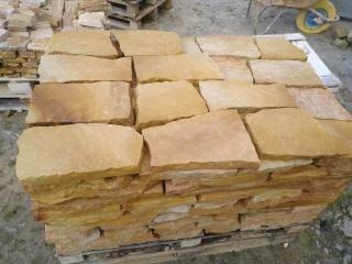 Kamień na ścieżki ścieżkowy cięty ogrodowy na schody