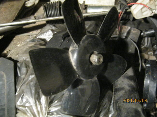 Zastava 1100p czesci