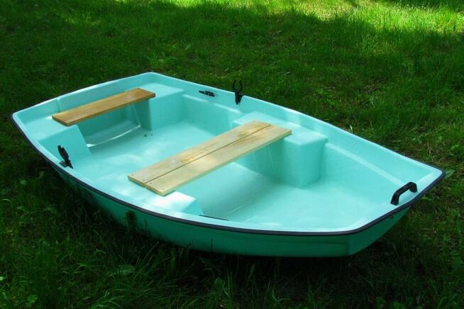 Mała łódka łódeczka bączek łódka wędkarska łódka rekreacyjn