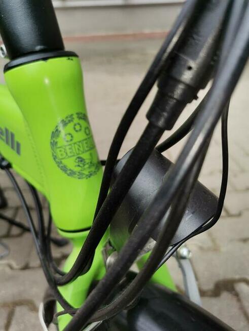 Piękny rower włoskiej firmy Benelli E-bike Model Foldcity