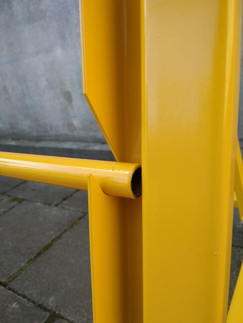 Przewijarka nawijarka ręczna do materiałów w rolkach