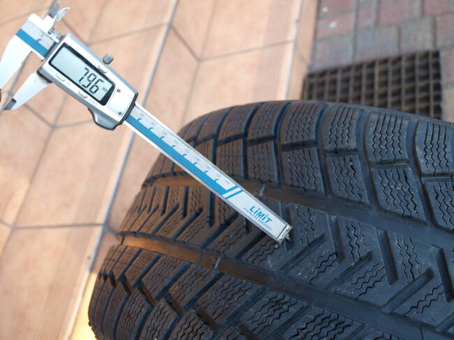 Opony 275 / 40 / 20 Michelin (2 sztuki)