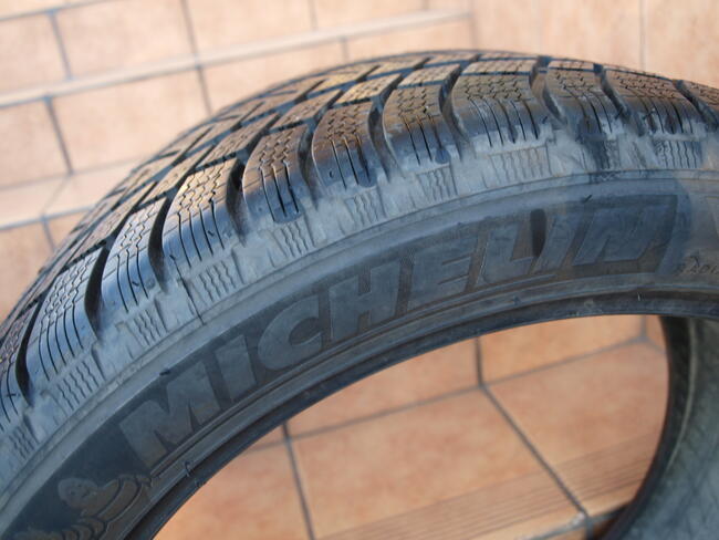Opony 275 / 40 / 20 Michelin (2 sztuki)
