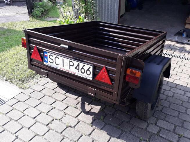 Przyczepka samochodowa