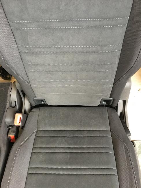 Fotele VW TOURAN 2/3 rzad 2015-
