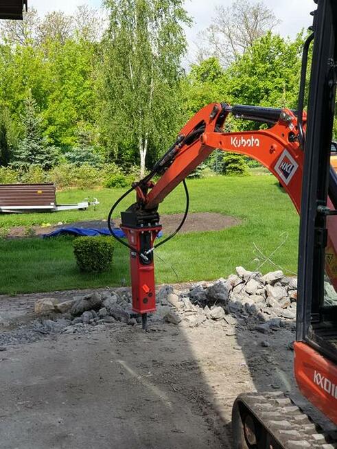 Usługi minikoparką i młotem wyburzeniowym na minikoparce