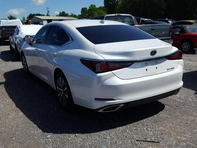 Lexus ES350 2019, 3.5L, porysowany