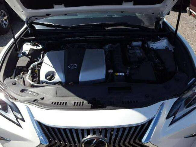Lexus ES350 2019, 3.5L, porysowany