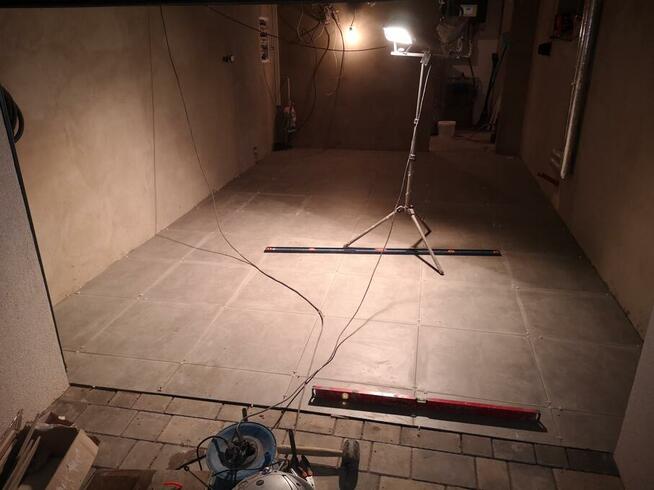 Ukladanie plytek