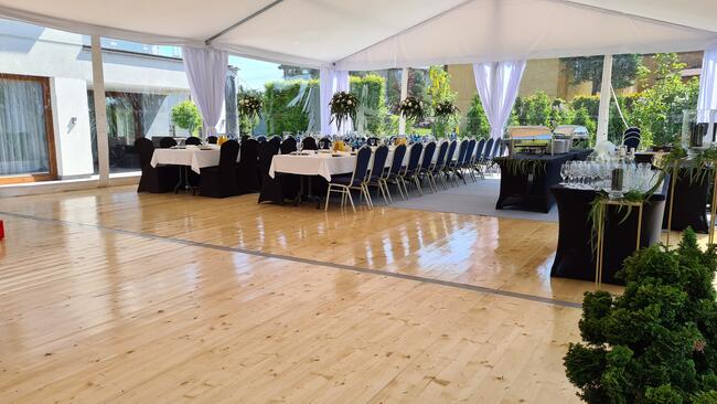 Wynajem hal, namiotów transparentnych na eventy, bankiety in