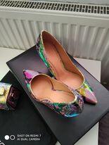 Sprzedam oryginalne nowe z metka buty holograficzne szpilki