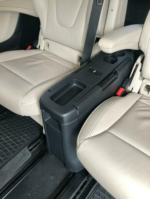 Wynajem busa- MERCEDES KLASY V - 6 osobowego !