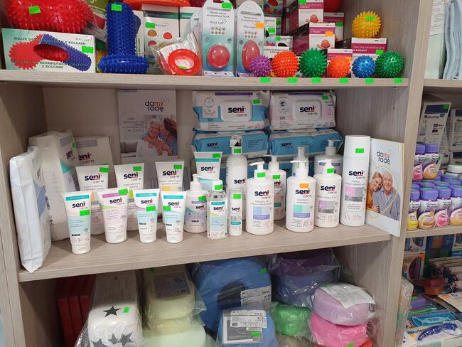 Seni Pampersy Podkłady Kosmetyki Pieluchomajtki Wkładki