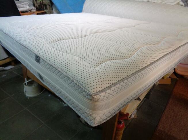 Usługa szycia pokrowców na materace