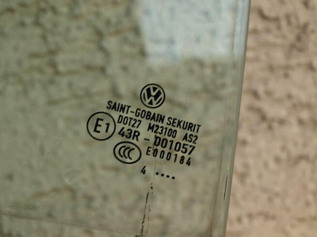 VW Touran szyba lewa tył w drzwi 2003 - 2010r