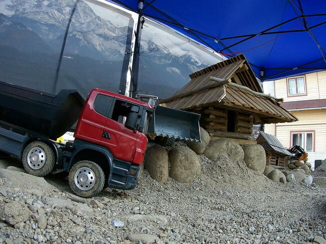 Model RC wywrotka Scania R560 8x8 aluminium, 4,6kg,