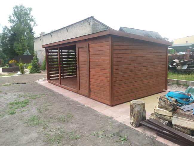 Drewutnia ze schowkiem 5 na 3 m