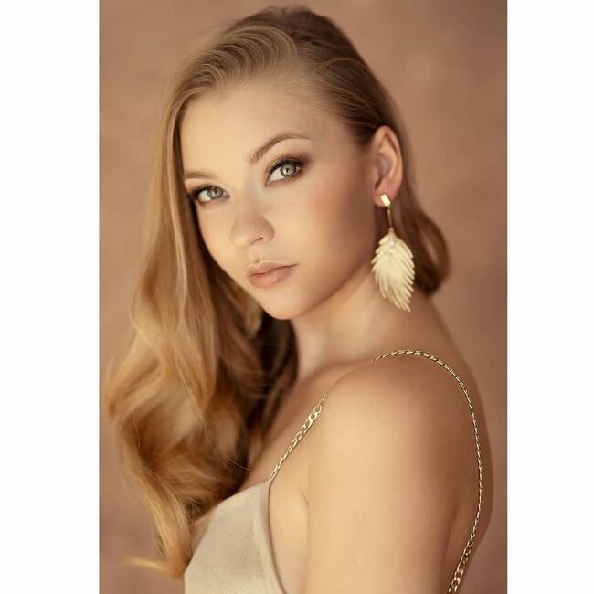 Makijaż okolicznościowy Stylizacja Fryzur Fryzjer Salon Krak