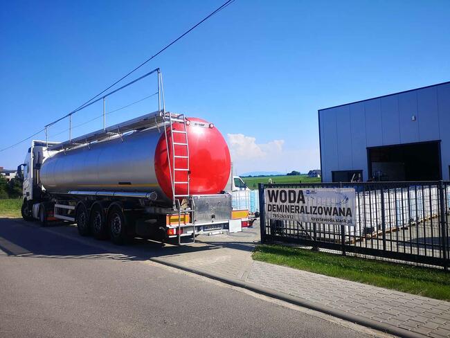 Woda demineralizowana destylowana 1000 L producent