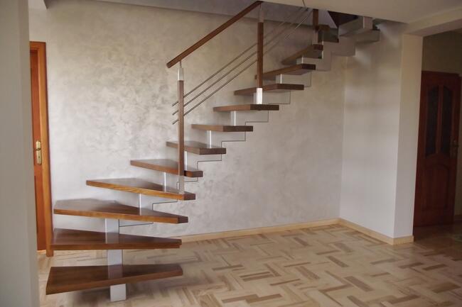 Nowoczesne schody i podłogi, łódzkie