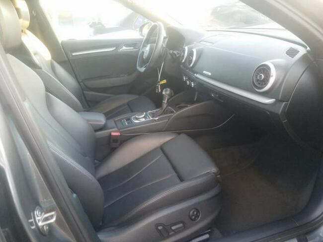 Audi A3 2018, 1.4L hybryda, porysowany lakier