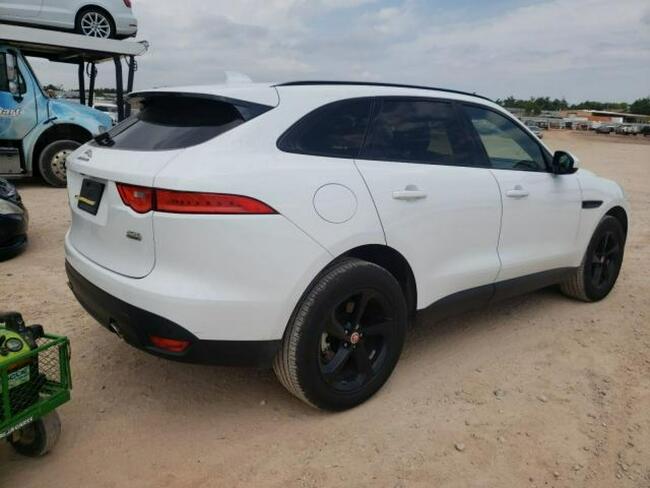 Jaguar F-Pace 2019, 2.0L, 4x4, Prestige, po gradobiciu